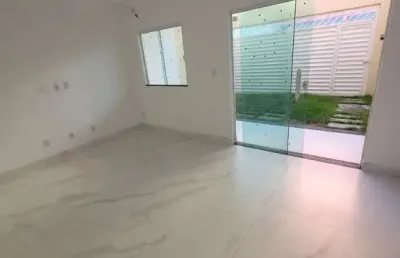 Casa com 3 quartos à venda na rua pilão arcado, vila praiana, lauro de freitas por r$ 380.000