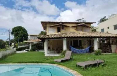 Casa com 4 quartos à venda na avenida santos dumont km, estrada do coco, lauro de freitas por r$ 990.000