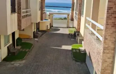 Casa com 4 quartos para alugar na rua renato berbert de castro, praia do flamengo, salvador por r$ 3.500