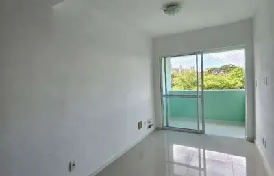 Apartamento com 2 quartos à venda na avenida brigadeiro mário epinghaus, centro, lauro de freitas, 50 m2 por r$ 330.000