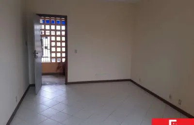Sala comercial para alugar na rua joão café filho, 26, itingá, lauro de freitas por r$ 399