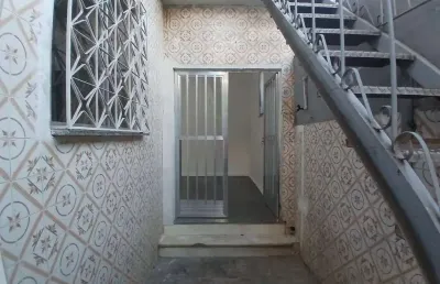 Casa para alugar na rua minas gerais, jardim vinte e cinco de agosto, duque de caxias - rj