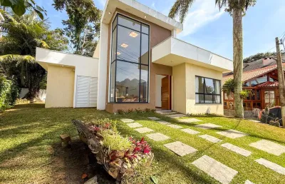 Casa à venda na rua doutor augusto ricardo teixeira castilho, vargem grande, teresópolis - rj