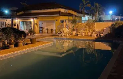 Casa com piscina a venda no jardim dos estados em várzea grande