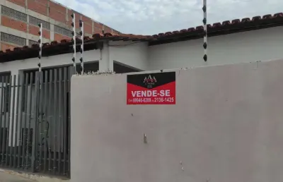 Casa comercial de esquina em ótima localização no duque de caxias