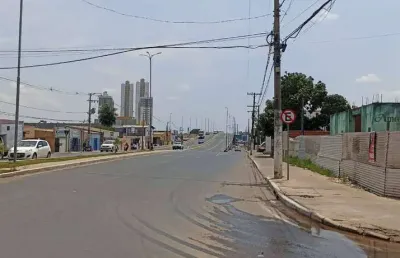 Vende-se ou aluga-se terreno comercial de esquina na avenida beira rio