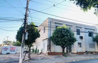 Esquina  comercial de esquina na av. 15 de novembro porto