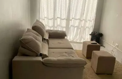 Apto mobiliado,02 dormitórios sendo 01 suíte, 01 vaga de garagem