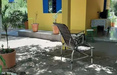 Vendo chácara 1,5 hectares, 02 suítes, rio coxipó, documentada po r$780.000