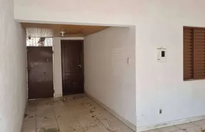 Vendo casa próximo couto magalhães 140m² 2 quartos garagem coberta quintal