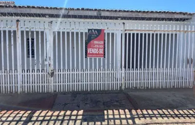 Casa com 3 quartos à venda no Cohab Cristo Rei, Várzea Grande 