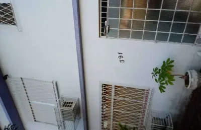 Sobrado amplo, ótimo,com 04 dormitórios,04 bh, para resid ou escritório, garagem, depósito..
