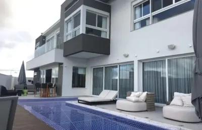 Casa a venda no bella citta em mogi das cruzes. casa de altíssimo padrão a venda em mogi das cruzes.