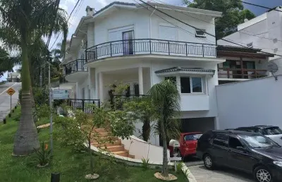 Casa de luxo em condomínio à venda em mogi das cruzes-sp, aruã: 3 quartos, 3 suítes, 3 salas, 5 banheiros, 6 vagas de garagem, 300m².