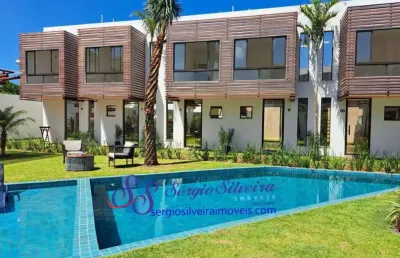 Linda casa duplex em condomínio fechado no porto das dunas