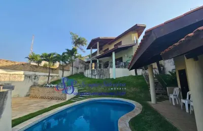 Casa ampla com 4 suítes e vista mar no porto das dunas.