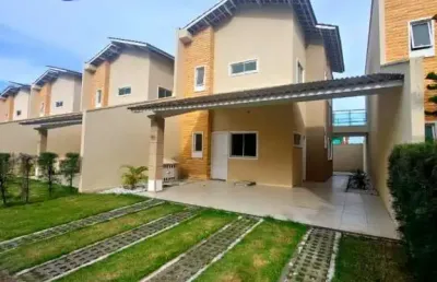 Excelente casa em condomínio fechado no eusébio com 3 suítes.