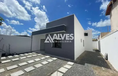 Casa com 3 quartos sendo 1 suíte na região da av. fraga maia