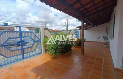 Casa com 3 quartos à venda na Rua K, Queimadinha, Feira de Santana