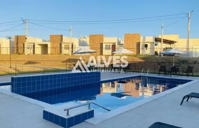 Casa em condomínio fechado com 2 quartos à venda na Avenida Mário Ventura, Nova Esperança, Feira de Santana