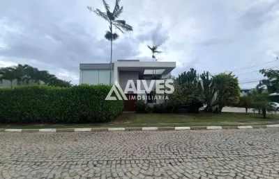 Casa de alto padrão com 4 suítes piscina e área gourmet completa