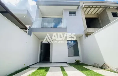 Casa com 3 quartos sendo 1 suíte com varanda  piscina e área gourmet