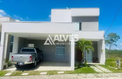 Casa com 3 suítes piscina e área gourmet completa em condomínio