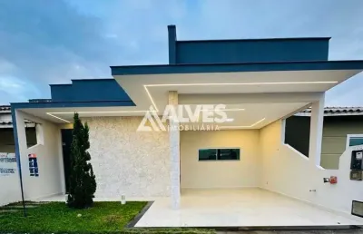 Casa com 3 quartos sendo 1 suíte com closet e área gourmet