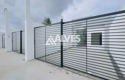 Casa com 2 quartos sendo 1 suíte e área gourmet completa