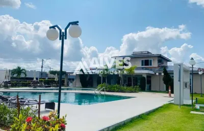 Casa mobiliada com 2 quartos sendo 1 suíte com closet em condomínio
