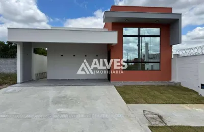 Casa com 3 quartos sendo 1 suíte em condomínio club
