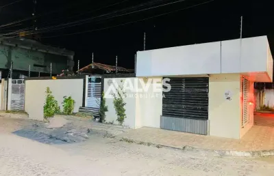 Casa com 3 quertos sendo 1 suíte e área gourmet completa