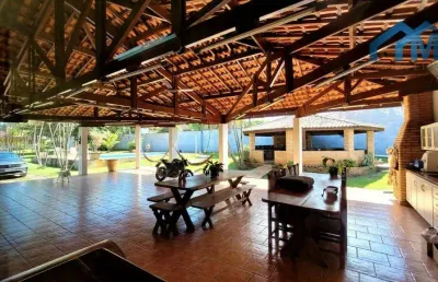 Ampla e maravilhosa! viva com qualidade em uma chácara de 4.020m²