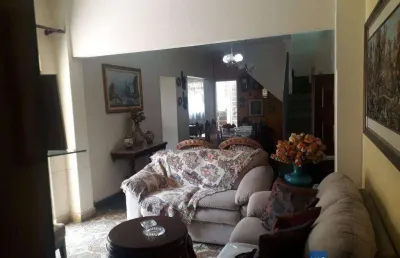 Casa com 6 dormitórios à venda, 199 m² por r$ 650.000,00 - centro - pouso alegre/mg