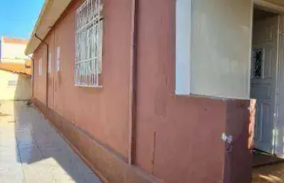 Casa com 4 dormitórios à venda, 81 m² por r$ 1.200.000,00 - centro - pouso alegre/mg