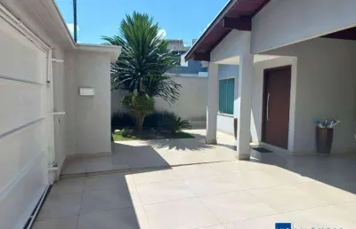 Casa com 4 dormitórios à venda, 240 m² por r$ 1.050.000 - residencial santa rita - pouso alegre/mg