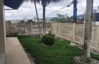 Casa para venda em joinville, iririú, 5 dormitórios, 4 banheiros, 5 vagas