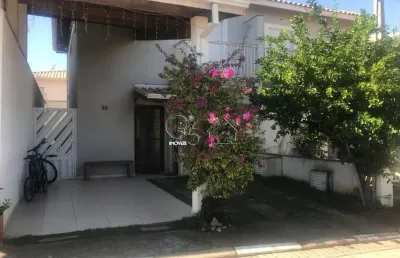 Casa em condomínio à venda no centro de itupeva-sp: 3 quartos, 1 suíte, 2 salas, 2 banheiros, 2 vagas, 127 m²!