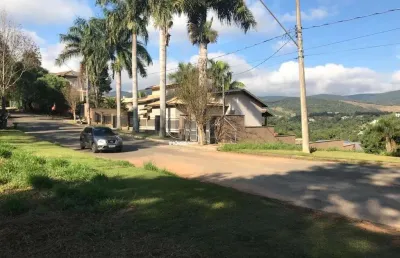 Terreno  plano vende-se com 1895,00 m cond, fechado bairro malota r$  1950.000,00