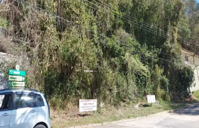 Belo terreno de 1.712,20 m² em condomínio fechado- alpes de caieiras lote em aclive, num ótima localização no condomínio. aprovação cetesb já em andamento.