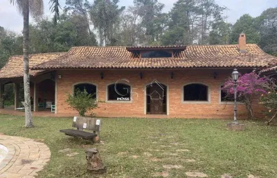 Chacará com 4 quartos 1 suíte com piscina, campo futebol e lago com peixe
