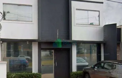 Imóvel comercial em excelente localização na av independência, 2 pavimentos com 358m² de área privativa.