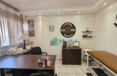 Sala comercial em excelente localização no centro da cidade com 42,53m² de área privativa.