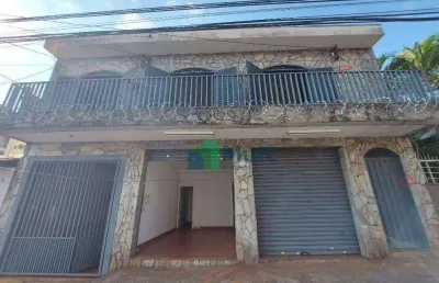Salão comercial em ótima localização no centro da cidade com 80m² .