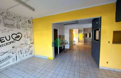 Sobrado comercial localizado na av. independência com 264m² de área útil.