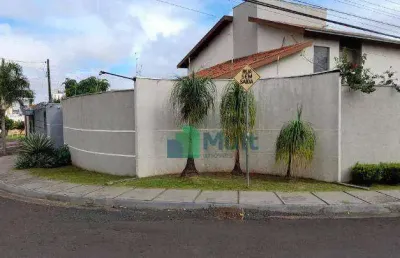 Sobrado na city ribeirão em ótima localização, 3 suítes, área gourmet e piscina.