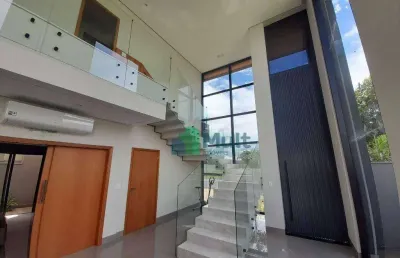 Casa nova, são 3 suítes, completa e com a cara da sua família!!!!