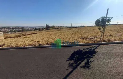 Terreno localizado no condomínio  jardins - ilha mirante com 254m².