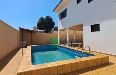 Casa térrea  comercial/ residencial em excelente localização no bairro jd. sumaré com terreno 481,60m² e 362,32m² de área construída.