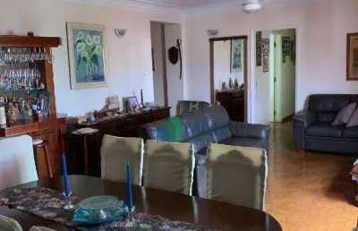 Apartamento em excelente localização no centro da cidade perto no shopping santa úrsula com 202,67m² de área privativa, 1 apartamento por andar.